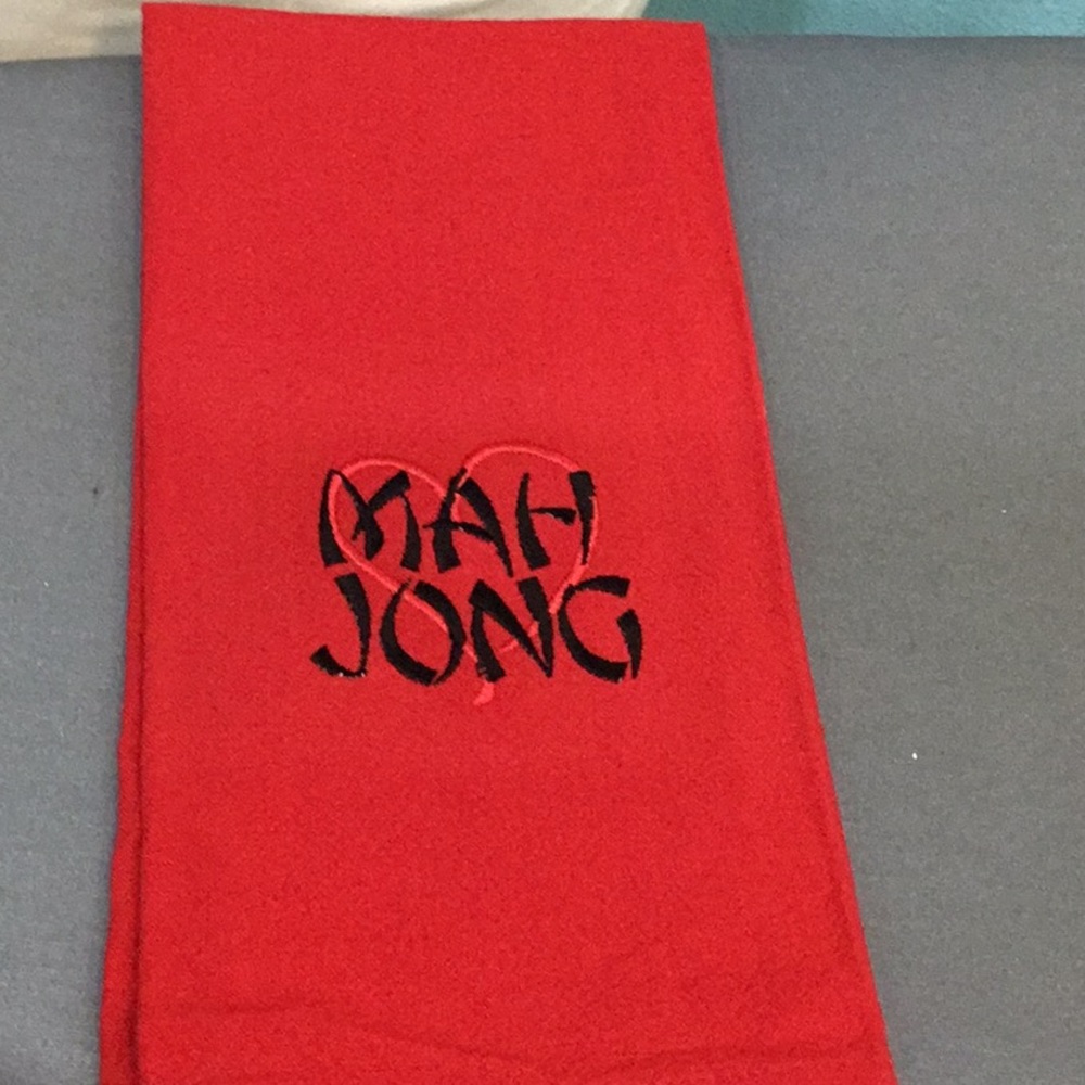 Red Mahjong towel